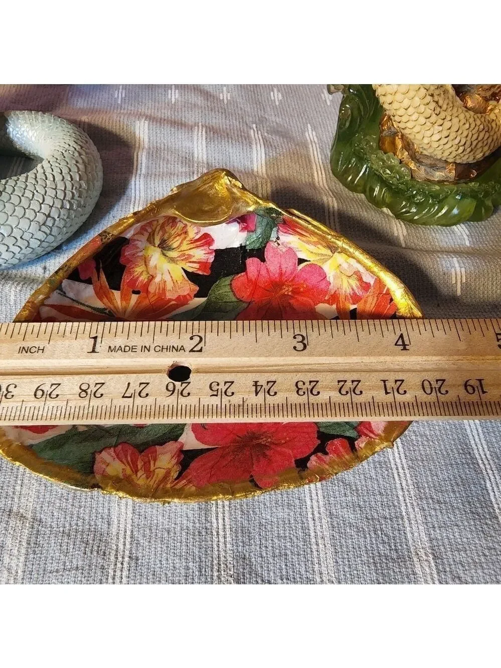 DECOUPAGE CLAM SHELL